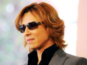 Yoshikiのすっぴんの素顔はブサイク 整形で目や鼻など顔が変わったか画像で比較 気になるあのエンタメ