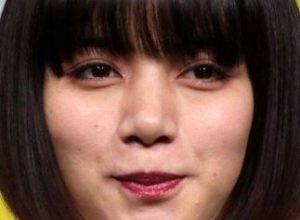 池田エライザのハーフ顔は整形なのか天然か？高校の卒アルや昔の子供時代の画像と比較！
