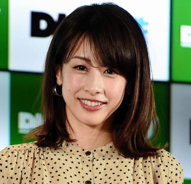 加藤綾子の横顔は美人かブサイクか 評論家と個人的な意見を比較 気になるあのエンタメ