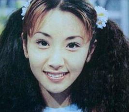 鈴木紗里奈は整形で顔が変わった？アイドル時代から現在までの顔の変化を画像で比較！